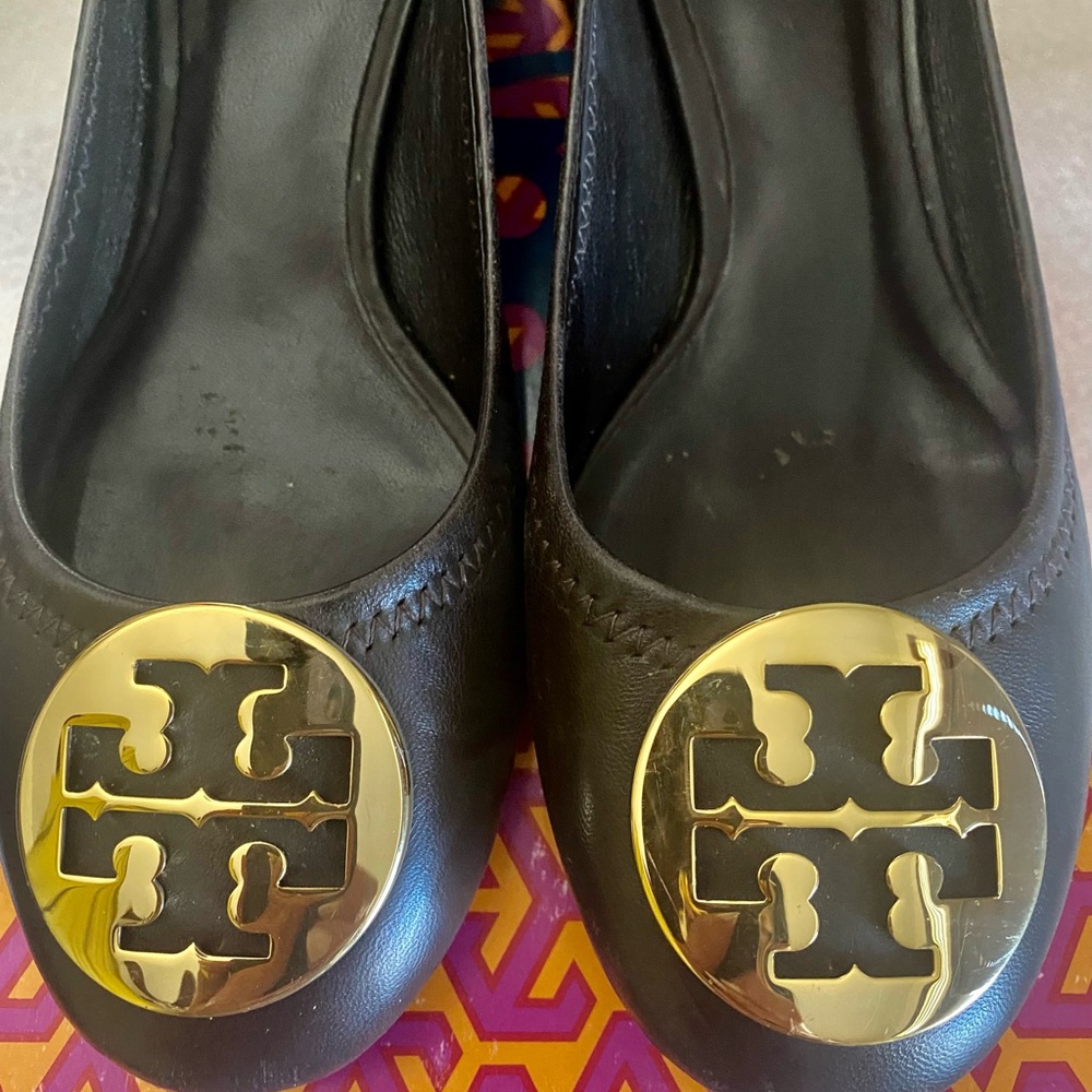 Tory Burch Coconut Gold 215 , Basic Amy Pump-Mest… - image 2